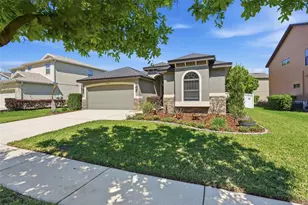 32111 Garden Alcove Loop, Wesley Chapel, FL 33545 - Photo 1