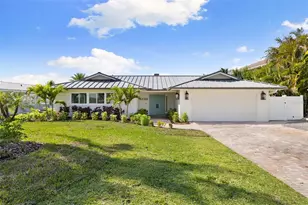10088 Paradise Blvd, Treasure Island, FL 33706 - Photo 1