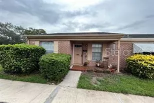 8365 10th Way N, Saint Petersburg, FL 33702 - Photo 1