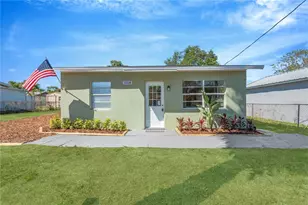 11118 Happy Acres Ln, Riverview, FL 33578 - Photo 1