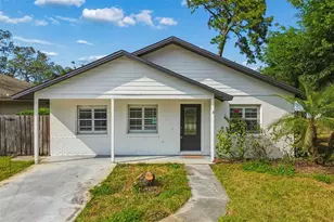 1105 E Oakwood St, Tarpon Springs, FL 34689 - Photo 1