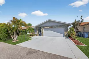 10275 113th St, Seminole, FL 33778 - Photo 1