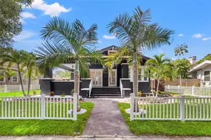 2830 2nd Ave N, Saint Petersburg, FL 33713 - Photo 1