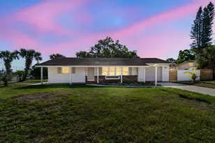 3777 67th St N, Saint Petersburg, FL 33710 - Photo 1