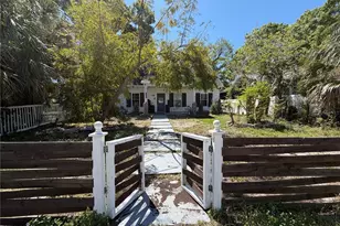 2516 3rd Ave S, Saint Petersburg, FL 33712 - Photo 1