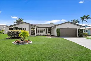 109 Poinciana Ln, Largo, FL 33770 - Photo 1