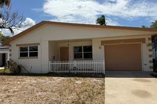 300 94th Ave N, Saint Petersburg, FL 33702 - Photo 1