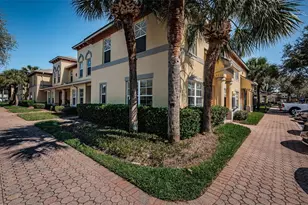 3876 Island Way, Saint Petersburg, FL 33705 - Photo 1