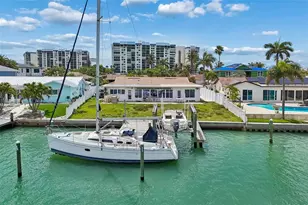 15 Bellevue Dr, Treasure Island, FL 33706 - Photo 1