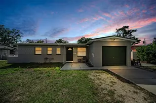 7418 Cedar St NE, Saint Petersburg, FL 33702 - Photo 1