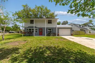 8043 124th St, Seminole, FL 33772 - Photo 1