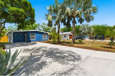 7211 32nd Avenue N, Saint Petersburg, FL 33710 - Photo 1