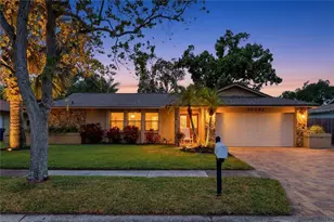 10062 121st St, Seminole, FL 33772 - Photo 1
