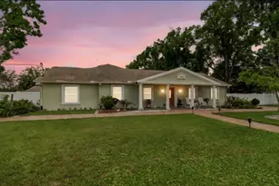 9406 W Flora St, Tampa, FL 33615 - Photo 1