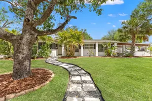 4610 S Shamrock Rd, Tampa, FL 33611 - Photo 1
