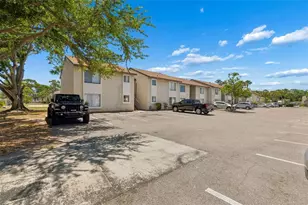 2725 Hidden Lake Blvd, Sarasota, FL 34237 - Photo 1