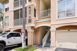 5302 Bay Club Cir, Tampa, FL 33607 - Photo 1