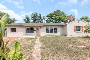6235 Hampton Dr N, Saint Petersburg, FL 33710 - Photo 1