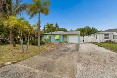 117 41st Avenue NE, Saint Petersburg, FL 33703 - Photo 1