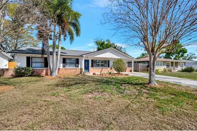 565 55th Avenue NE, Saint Petersburg, FL 33703 - Photo 1