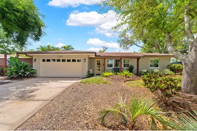 1100 36th Avenue NE, Saint Petersburg, FL 33704 - Photo 1