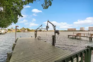 7887 9th Ave S, Saint Petersburg, FL 33707 - Photo 1