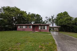 208 Oakwood Dr, Brooksville, FL 34601 - Photo 1