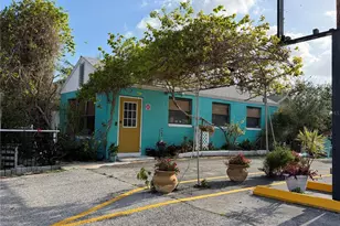 7300 Central Ave, Saint Petersburg, FL 33707 - Photo 1