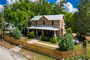 1001 E Crawford St, Tampa, FL 33604 - Photo 1