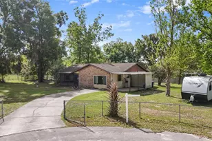 38938 Tall Dr, Zephyrhills, FL 33540 - Photo 1