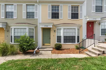 37308 Embassy Park Lane, Dade City, FL 33525 - Photo 1