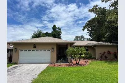 915 Rolling Hills Drive, Palm Harbor, FL 34683 - Photo 1