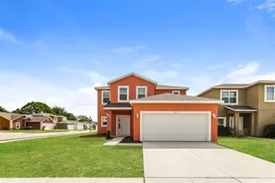 1327 Salisbury Dr, Winter Haven, FL 33881 - Photo 1