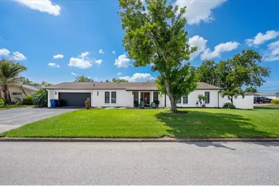 6870 13th Avenue N, Saint Petersburg, FL 33710 - Photo 1
