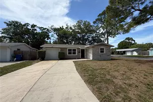 5830 Commonwealth Ave N, Saint Petersburg, FL 33703 - Photo 1