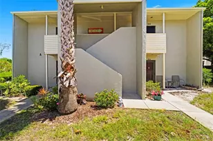 404 Windrush Bay Dr, Tarpon Springs, FL 34689 - Photo 1