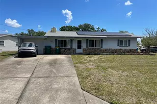 5833 Mckee Lake Dr N, Saint Petersburg, FL 33709 - Photo 1
