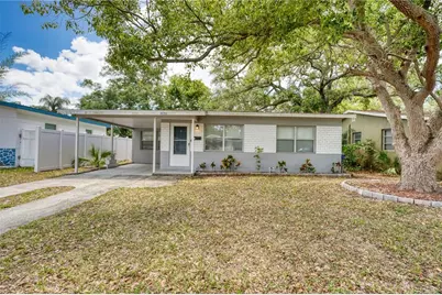 8086 28th Avenue N, Saint Petersburg, FL 33710 - Photo 1