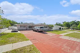 1103 Londonwood St, Brandon, FL 33510 - Photo 1