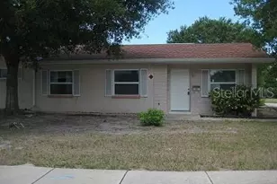 105 20th St SW, Largo, FL 33770 - Photo 1