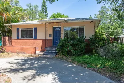 983 47th Avenue N, Saint Petersburg, FL 33703 - Photo 1