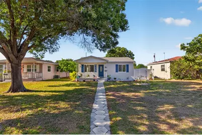 2301 36th Avenue N, Saint Petersburg, FL 33713 - Photo 1