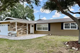 10931 Hammock Dr, Largo, FL 33774 - Photo 1