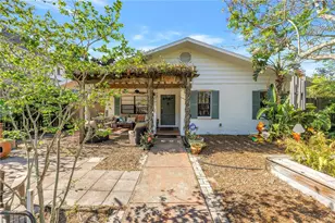 216 16th Ave SE, Saint Petersburg, FL 33701 - Photo 1