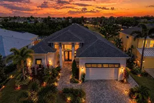 5605 Seagrass Pl, Apollo Beach, FL 33572 - Photo 1