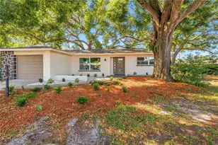 2161 NE Hillwood Ct, Clearwater, FL 33763 - Photo 1