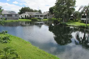 1013 Lake Avoca Ct, Tarpon Springs, FL 34689 - Photo 1