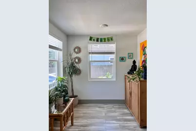 710 14th Street N, Saint Petersburg, FL 33705 - Photo 1