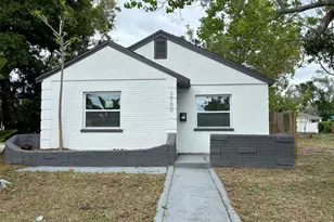 1700 30th St S, Saint Petersburg, FL 33712 - Photo 1