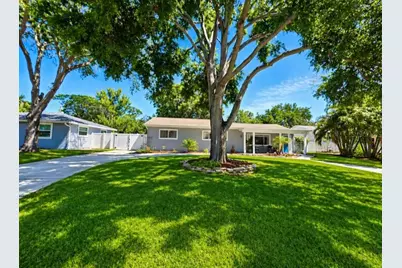 7211 12th Avenue N, Saint Petersburg, FL 33710 - Photo 1